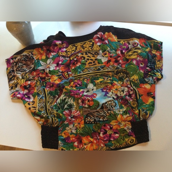 ๐บHP!๐บ VTG Two Piece Tropical Floral With Tiger Top & Skirt - Picture 6 of 16